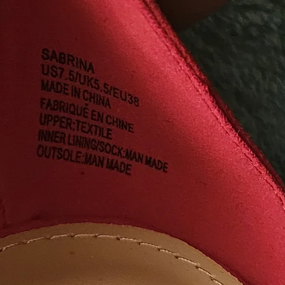 Shoe Dazzle Women's Red Platform Heels - Picture 14 of 15